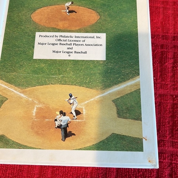 Major league baseball and stamps vintage book read description!!! - Picture 4 of 10